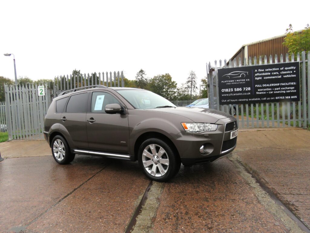2012 MITSUBISHI OUTLANDER GX4 DI-D AUTOMATIC 4WD